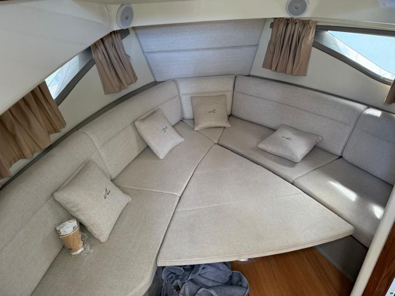 Sea Ray 320 Sundancer