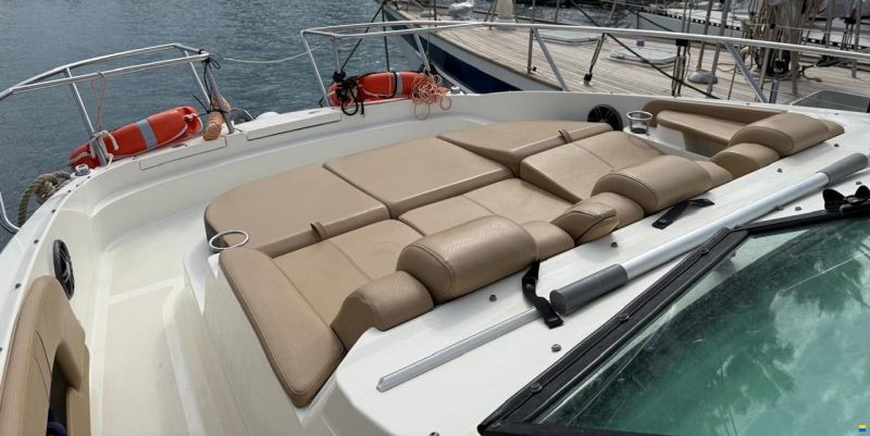 Sea Ray 320 Sundancer