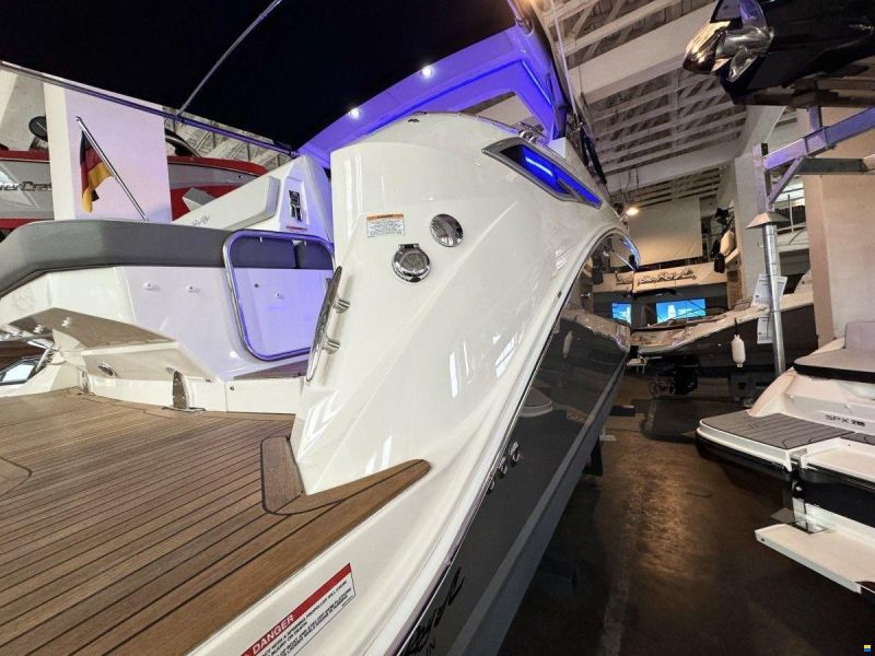 Sea Ray 320 Sundancer 750 PS