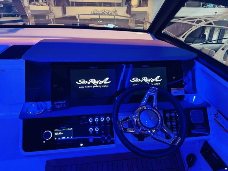 Sea Ray 320 Sundancer 750 PS