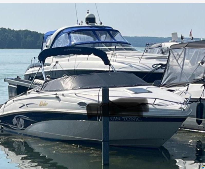 Rinker 232 CC Captiva