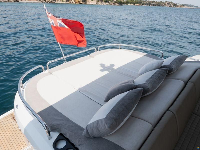 Sunseeker Predator 57