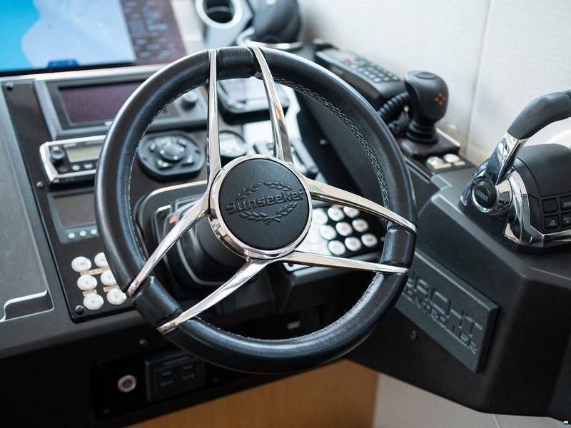 Sunseeker Predator 57