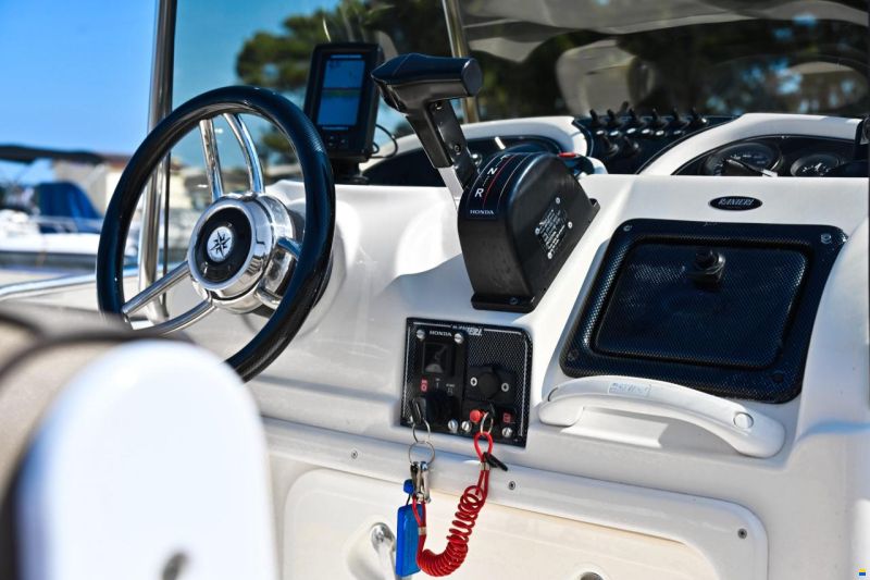 Ranieri Voyager 24