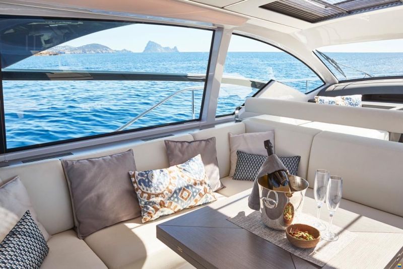 Pershing 5X