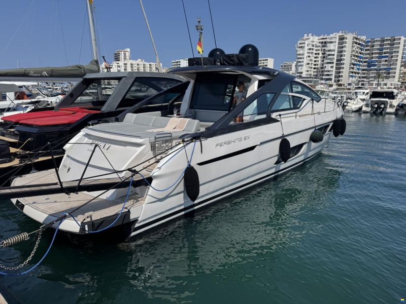 Pershing 5X