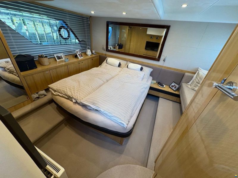 Princess V52