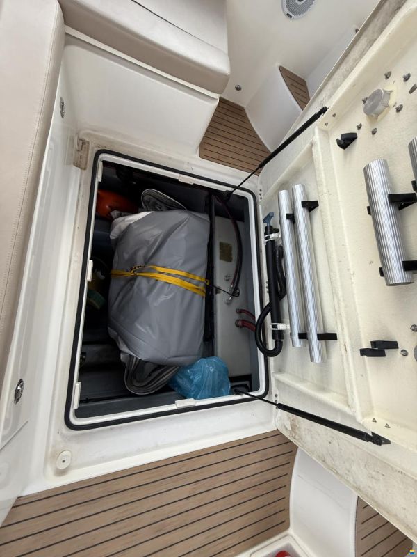 Quicksilver 875 Sundeck