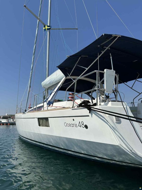 Beneteau Oceanis 48