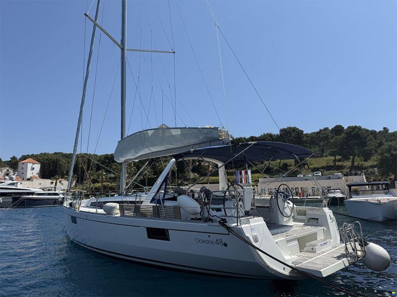 Beneteau Oceanis 48
