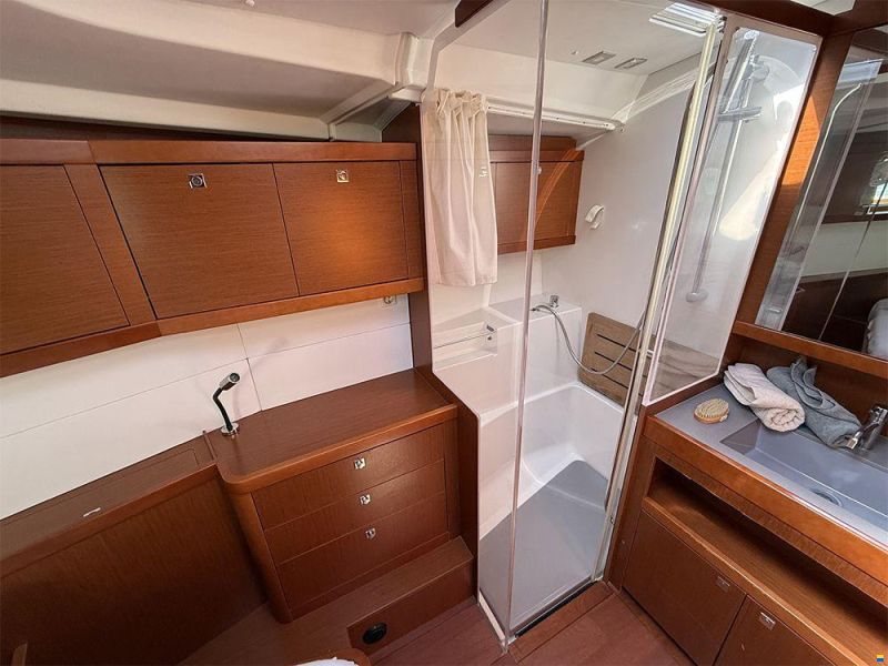 Beneteau Oceanis 48
