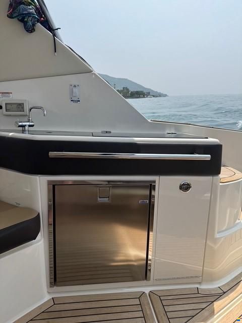 Sea Ray Sundancer 320