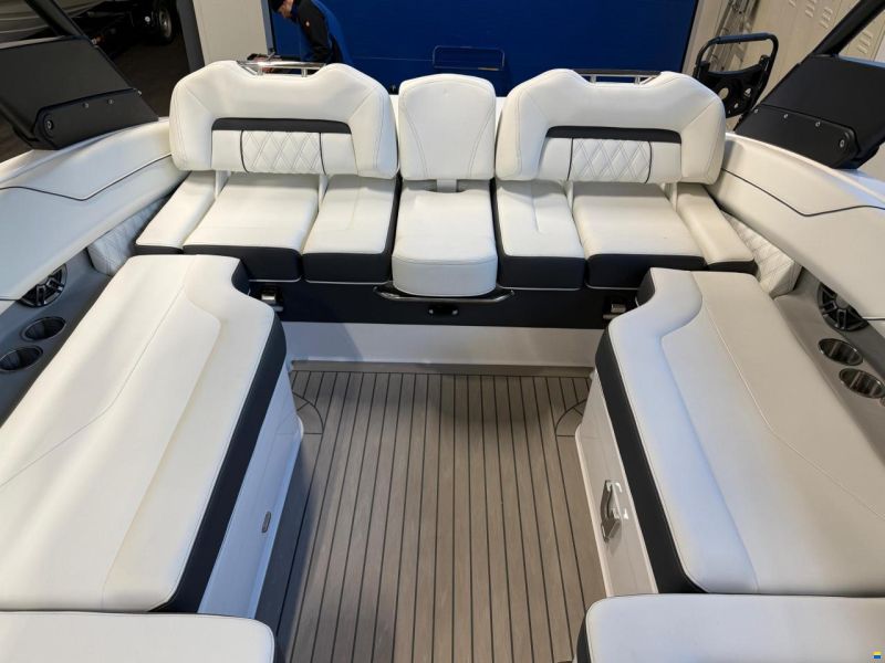 Regal LS4
