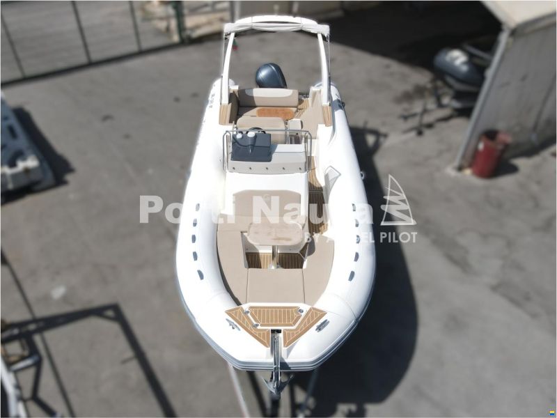 Capelli Tempest 800