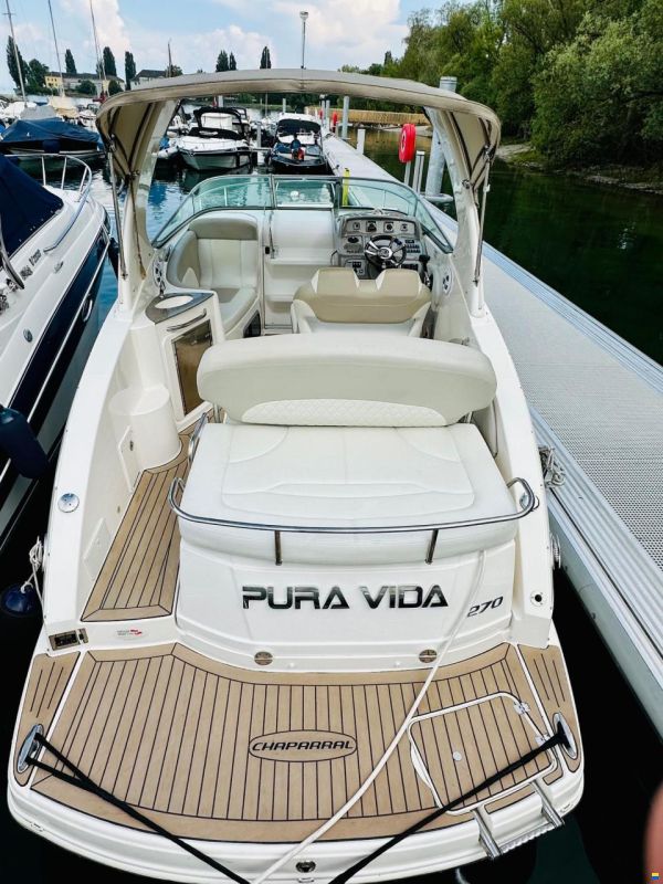 Chaparral 270 Signature