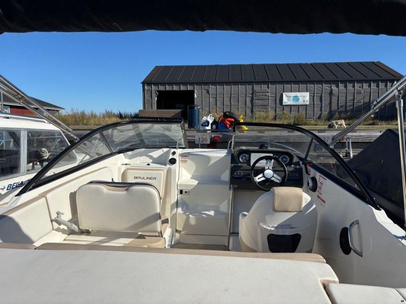 Bayliner VR5 Cuddy – Mercury 150 hk – 20