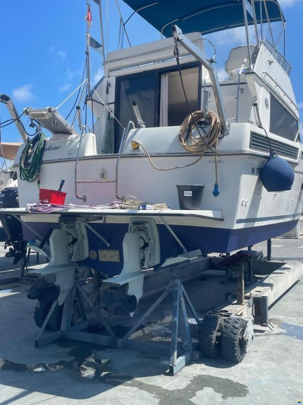 Carver FLYBRIDGE 8.50