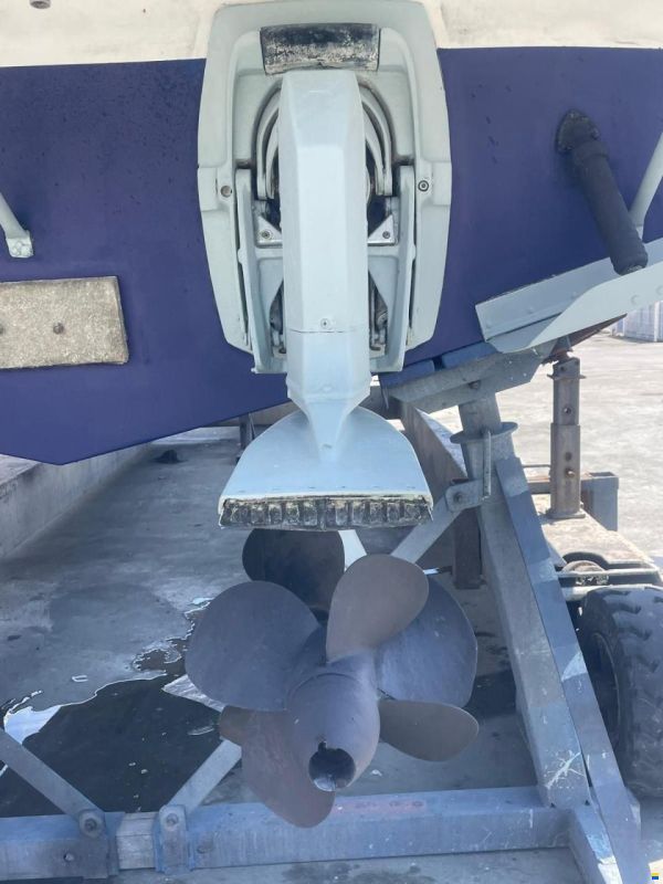Carver FLYBRIDGE 8.50