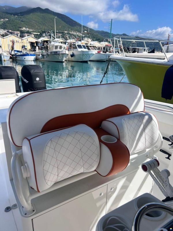 Wellcraft SCARAB 35 SPORT CUDDY