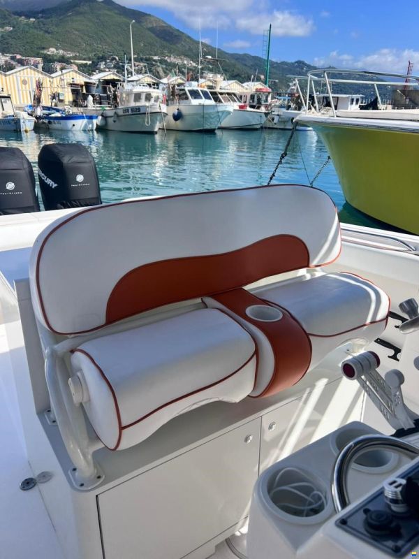 Wellcraft SCARAB 35 SPORT CUDDY