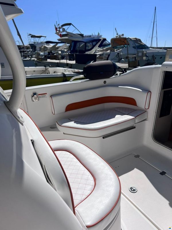 Wellcraft SCARAB 35 SPORT CUDDY