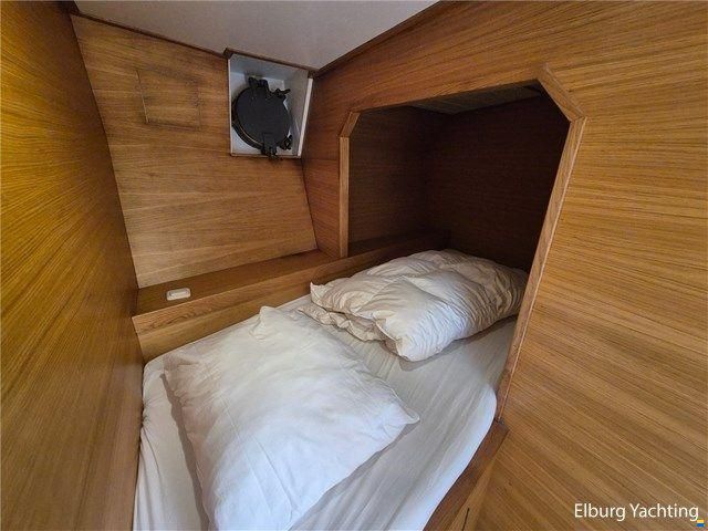 Bronsveen Spitsgatkotter 14.98