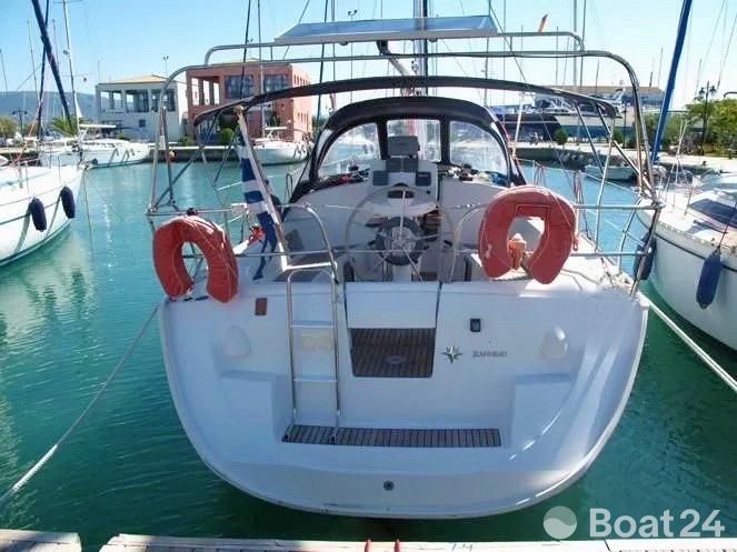 Sun Odyssey 35