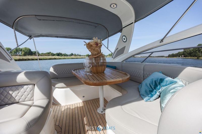Princess V42