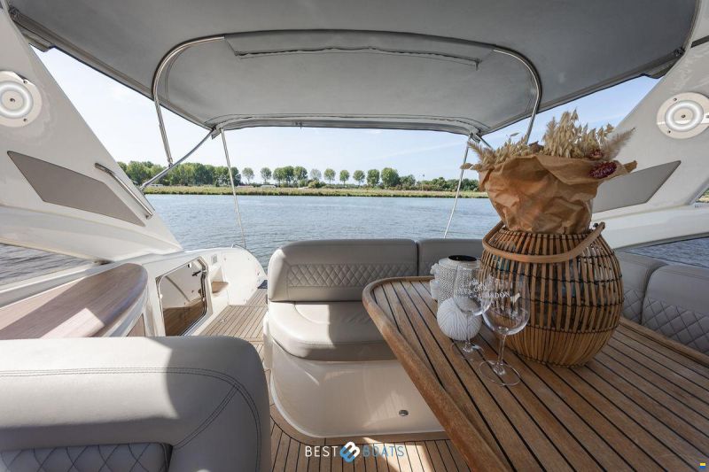 Princess V42