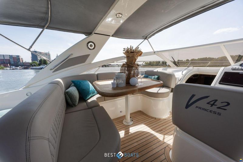 Princess V42