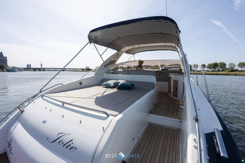 Princess V42