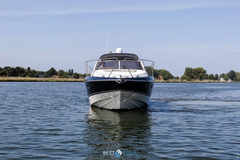 Princess V42