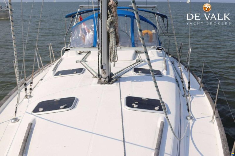 Beneteau Oceanis 411 Electric