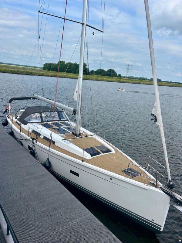 Hanse 458