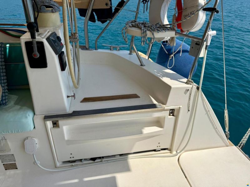 Dufour Atoll 43