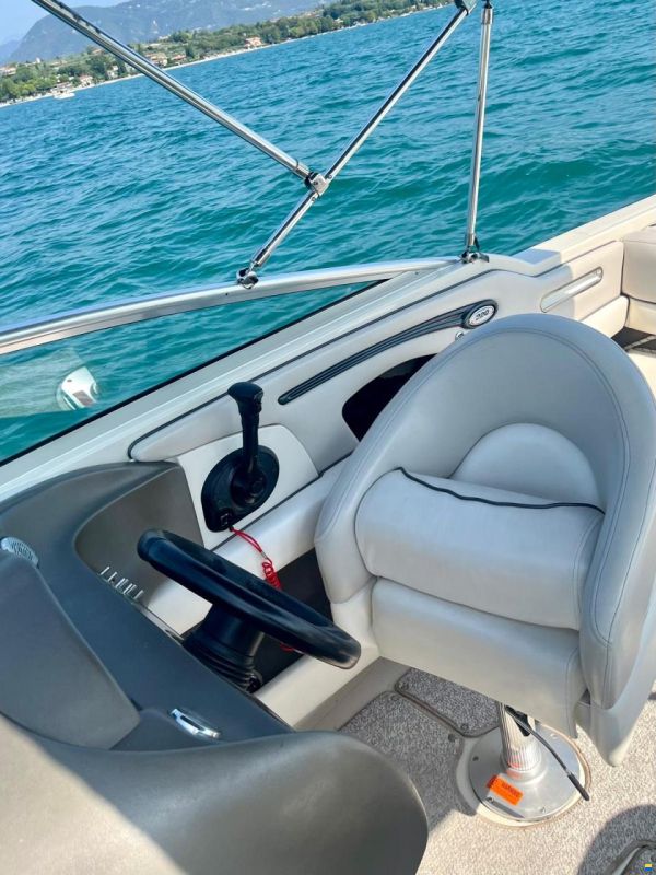 Sea Ray 220 Sunsporter SSE