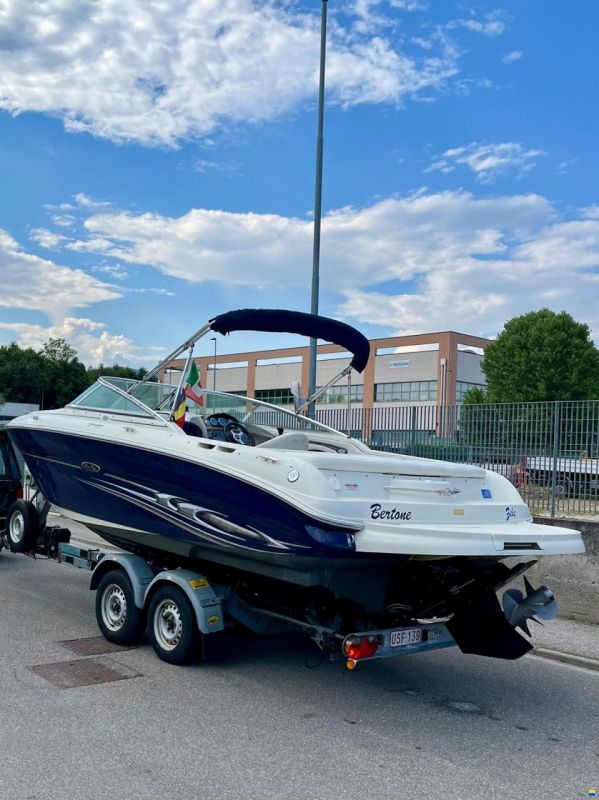Sea Ray 220 Sunsporter SSE