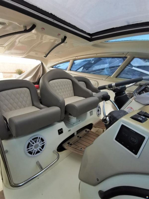 Cranchi Mediterranee 47 HT