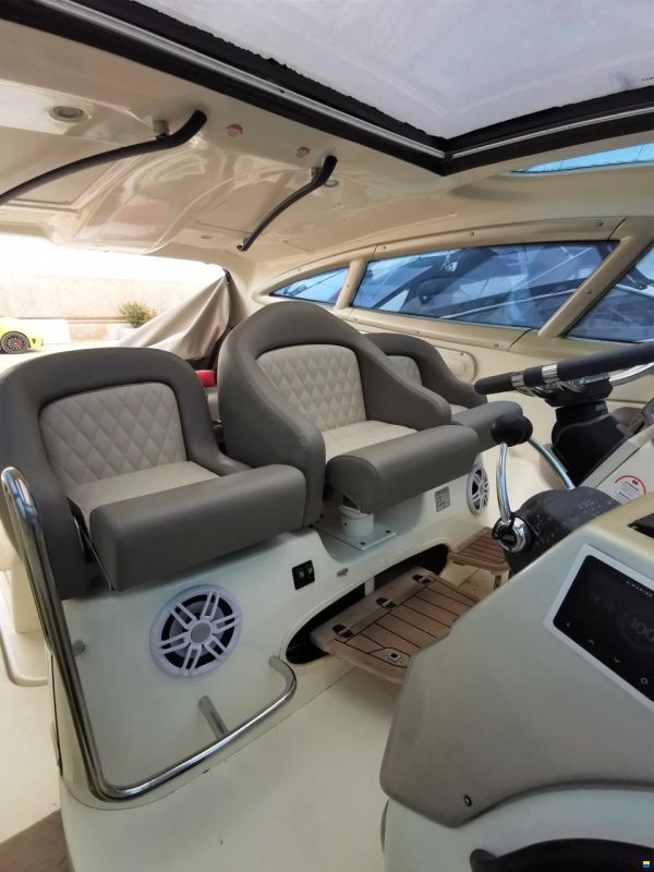 Cranchi Mediterranee 47 HT