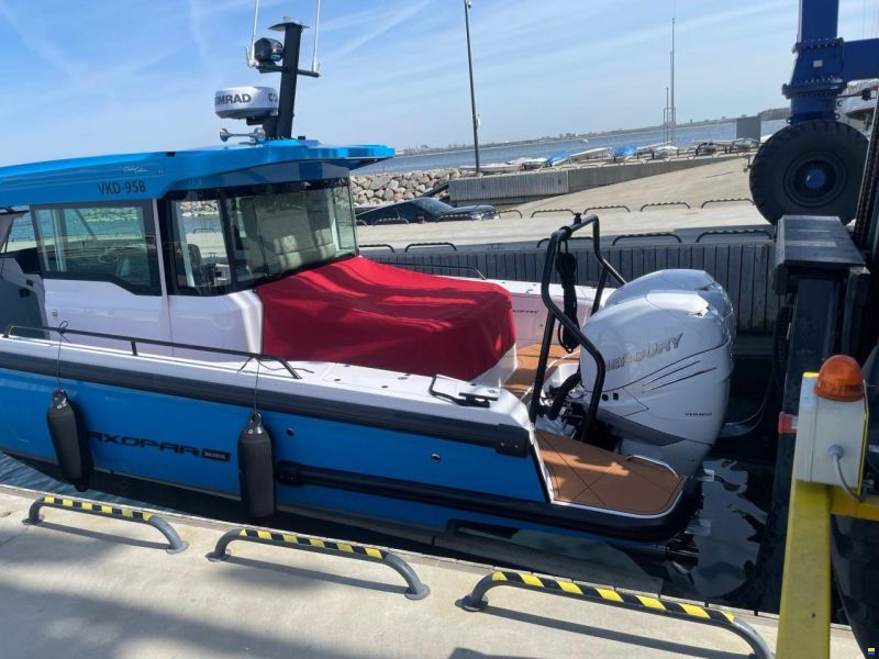 Axopar 37 XC Cross Cabin