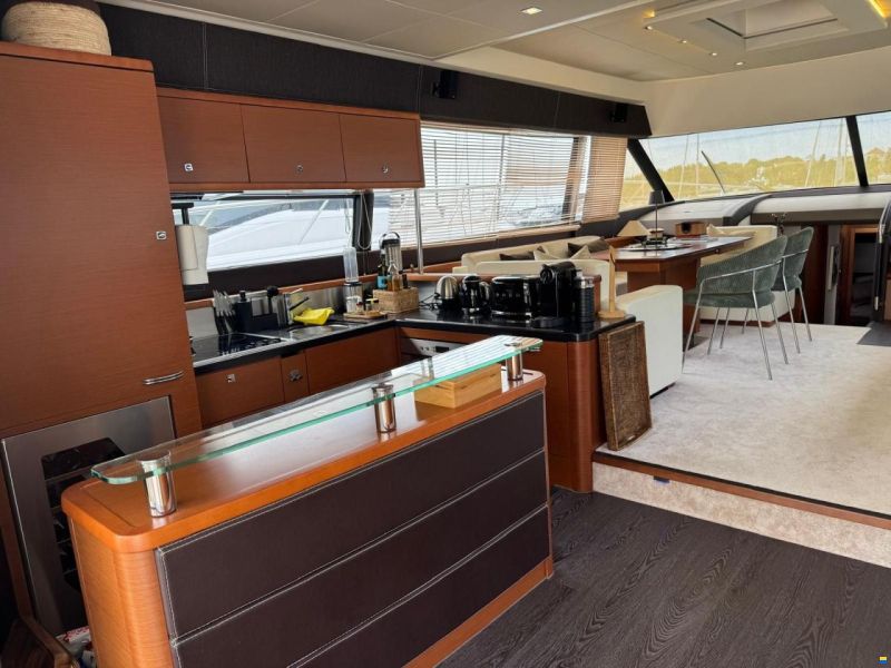 Prestige 60 Fly
