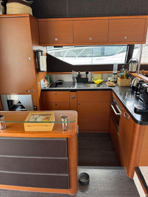 Prestige 60 Fly