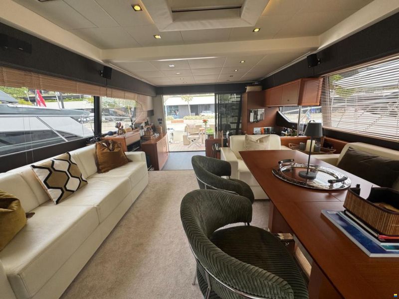 Prestige 60 Fly