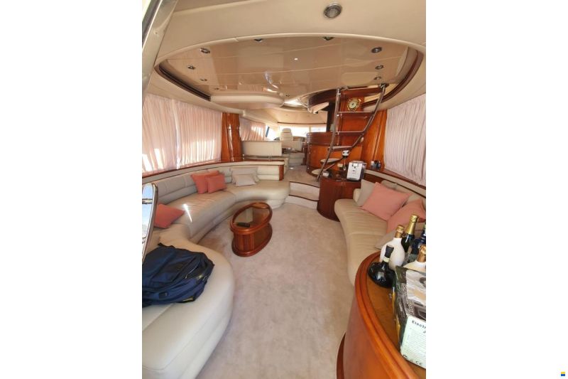 Azimut 68 Plus