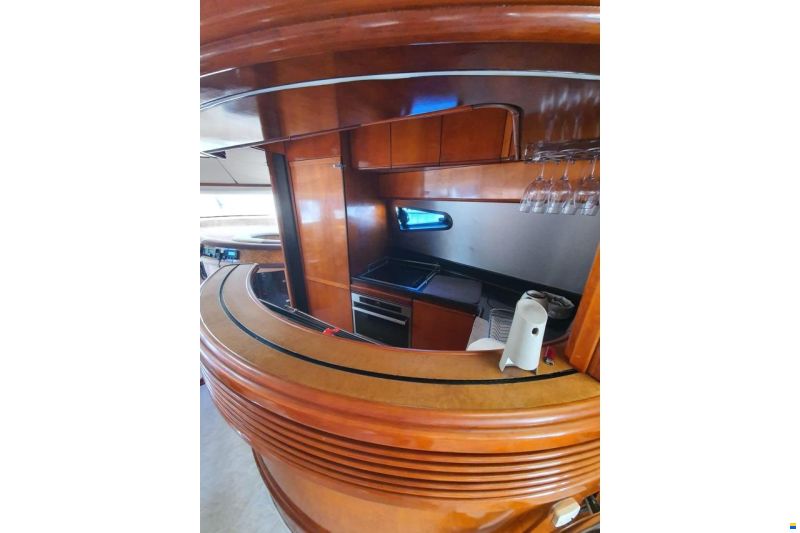 Azimut 68 Plus