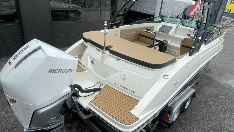 Sea Ray Sun Sport 230 Outboard
