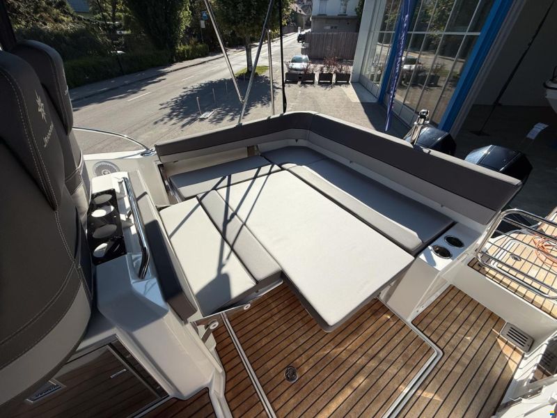 Jeanneau Cap Camarat WA 9.0