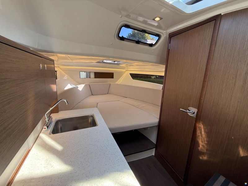 Jeanneau Cap Camarat WA 9.0