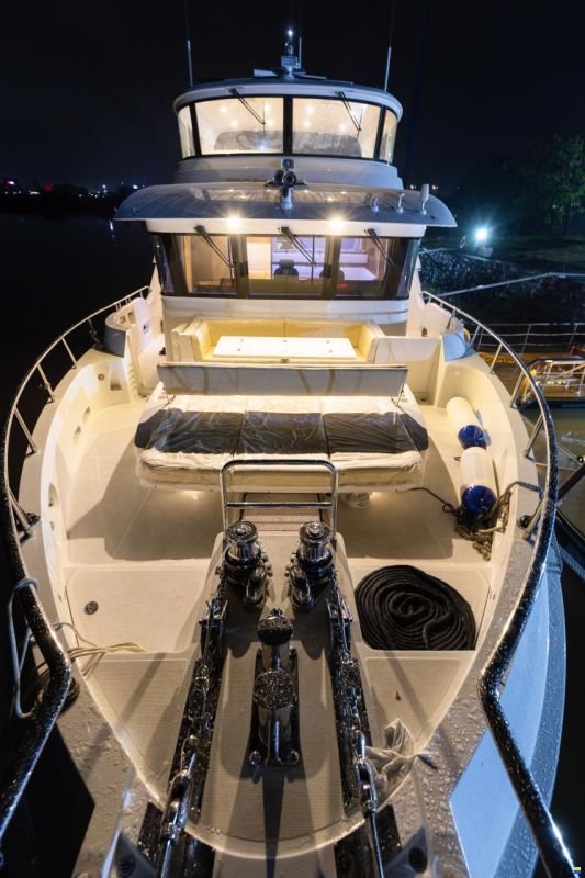 Selene 62 Explorer