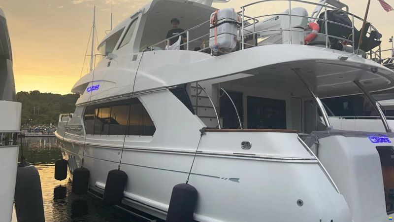 Selene 62 Explorer